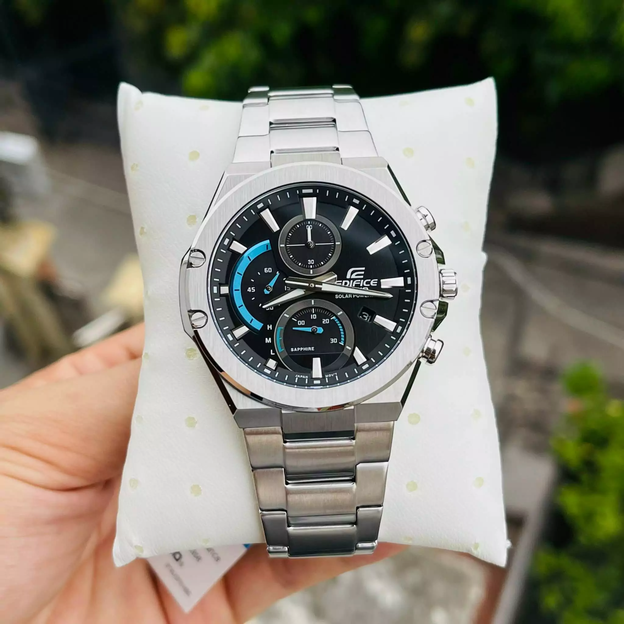 EDIFICE EFS-S560D-1AVUDF | KÍNH SAPPHIE - PIN NĂNG LƯỢNG MẶT TRỜI 3 EFS-S560D-1AVUDF