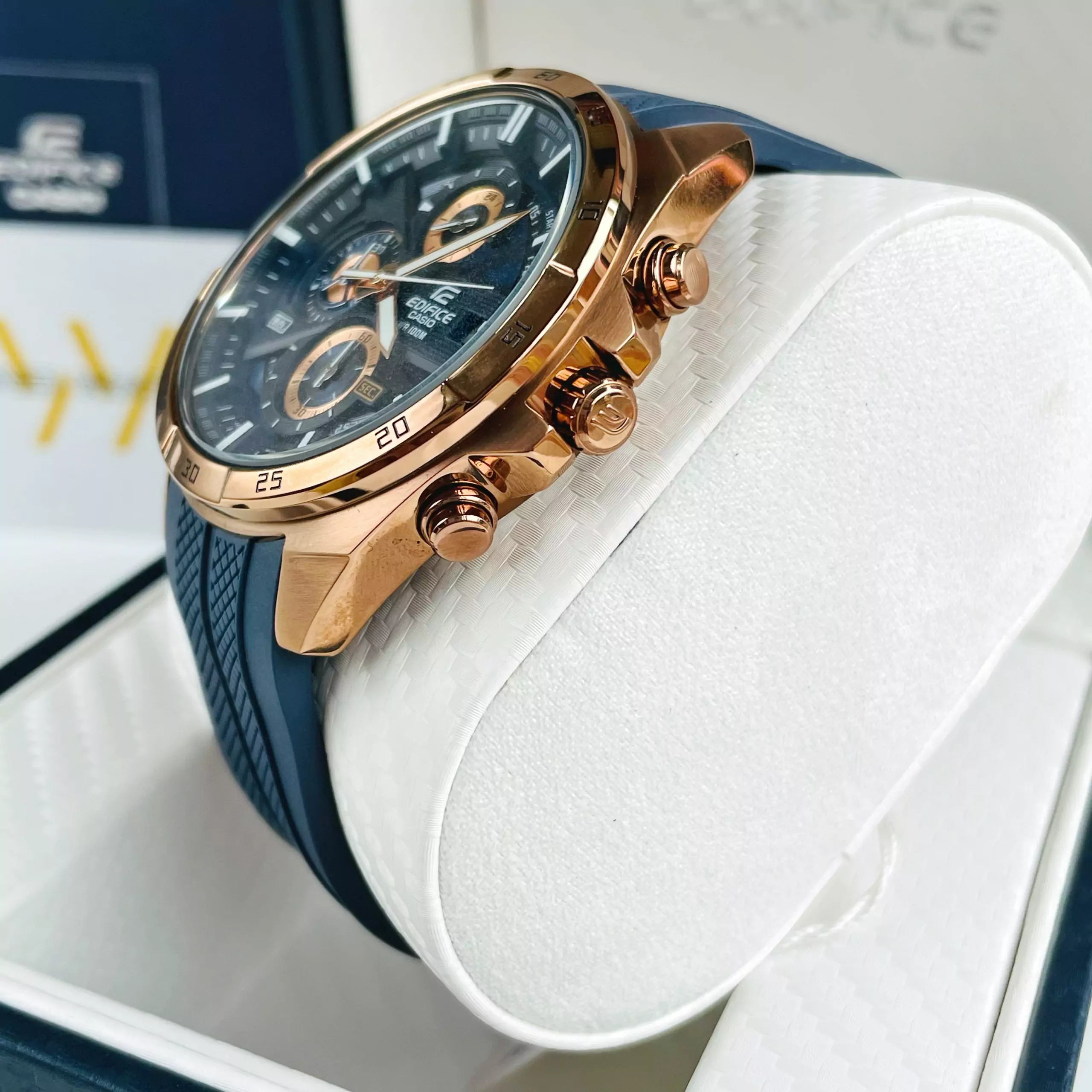 EDIFICE EFR-556PC-2AV 4 ĐỒNG HỒ NAM CASIO EDIFICE EFR-556PC-2A