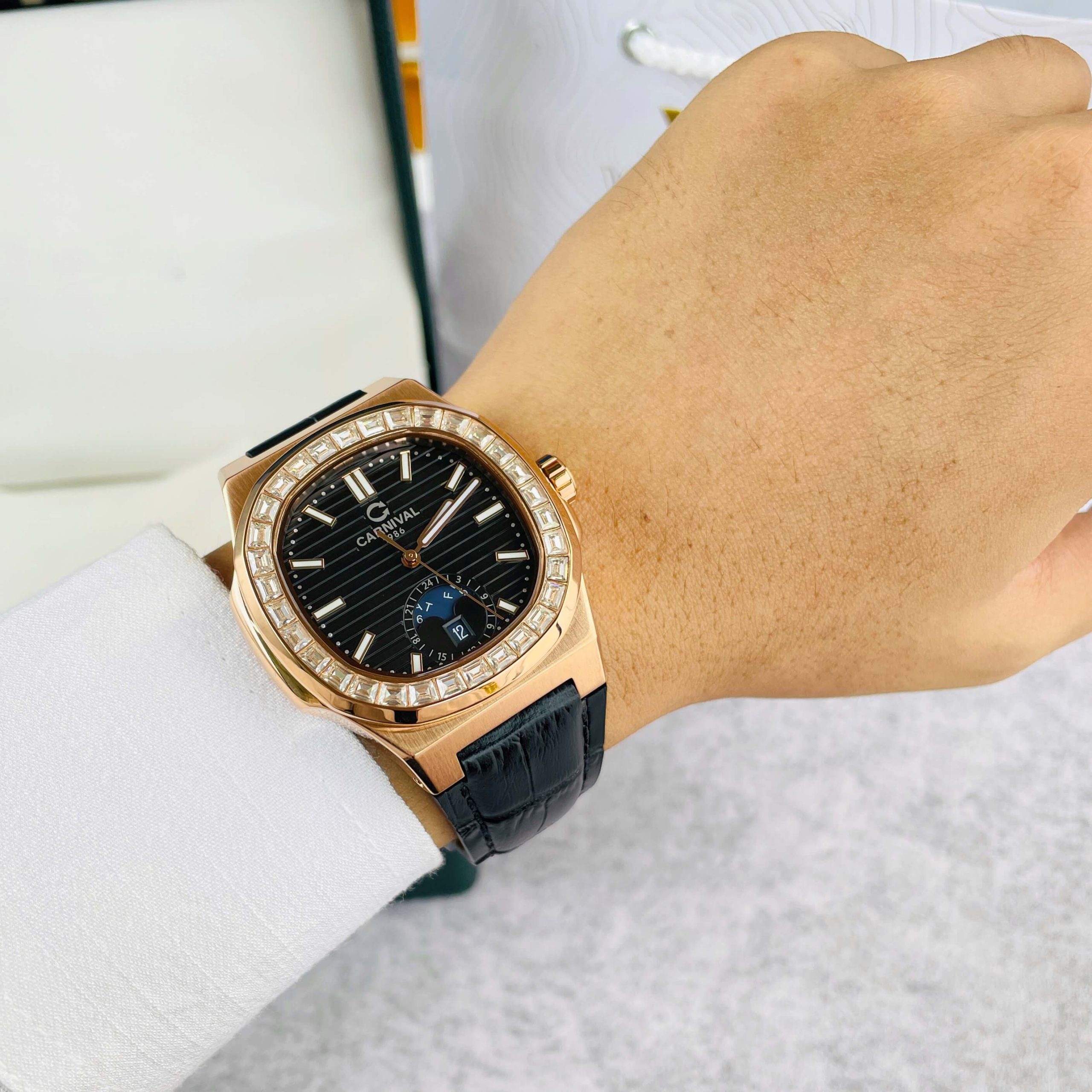 CARNIVAL 8110G-VH-D-Đ AUTOMATIC - KÍNH SAPPHIRE 8 carnival-8110g