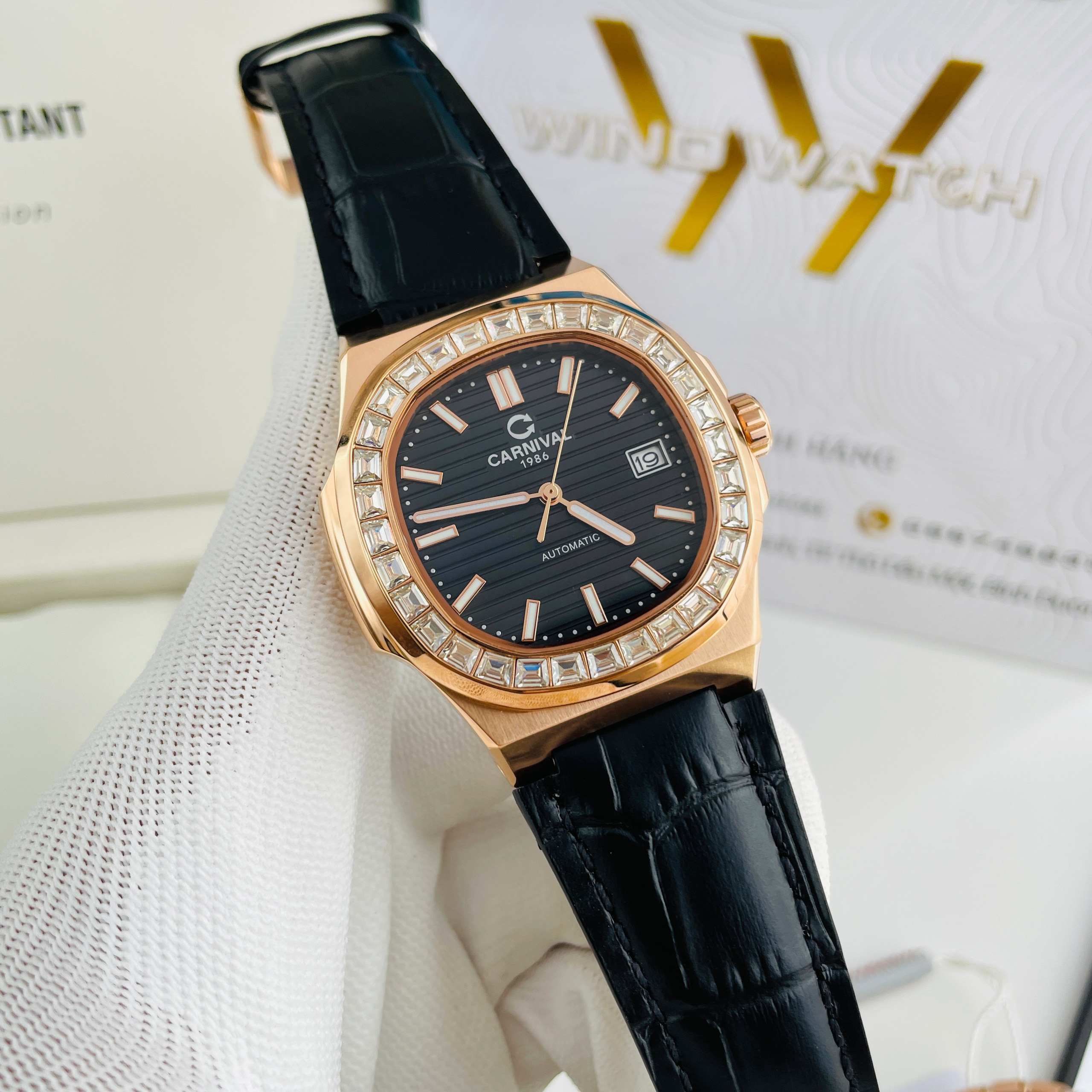 CARNIVAL 8108G-VH-D-Đ AUTOMATIC - KÍNH SAPPHIRE 2 carnival-8108g
