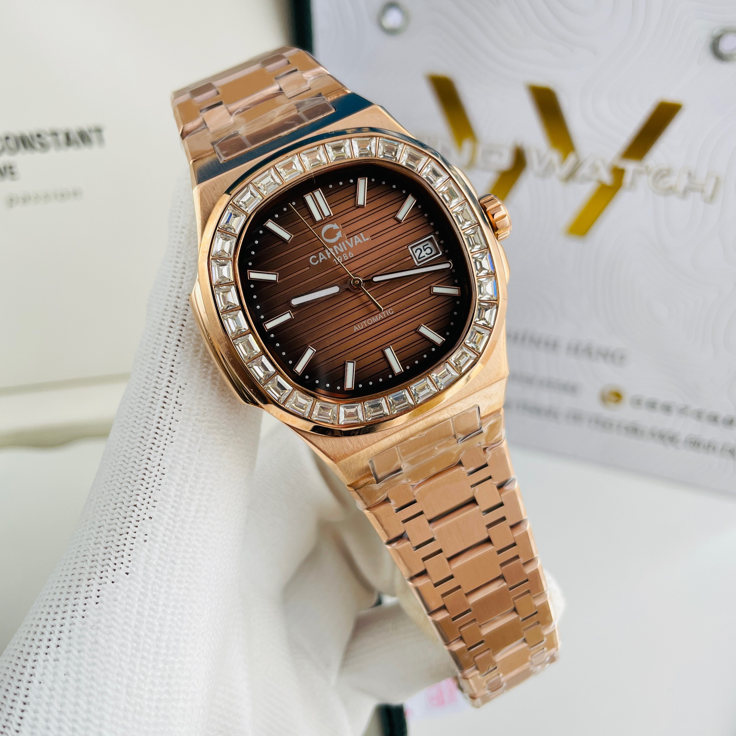 CARNIVAL 8108G-VH-N AUTOMATIC - KÍNH SAPPHIRE 2 carnival 8108g dây kim loại