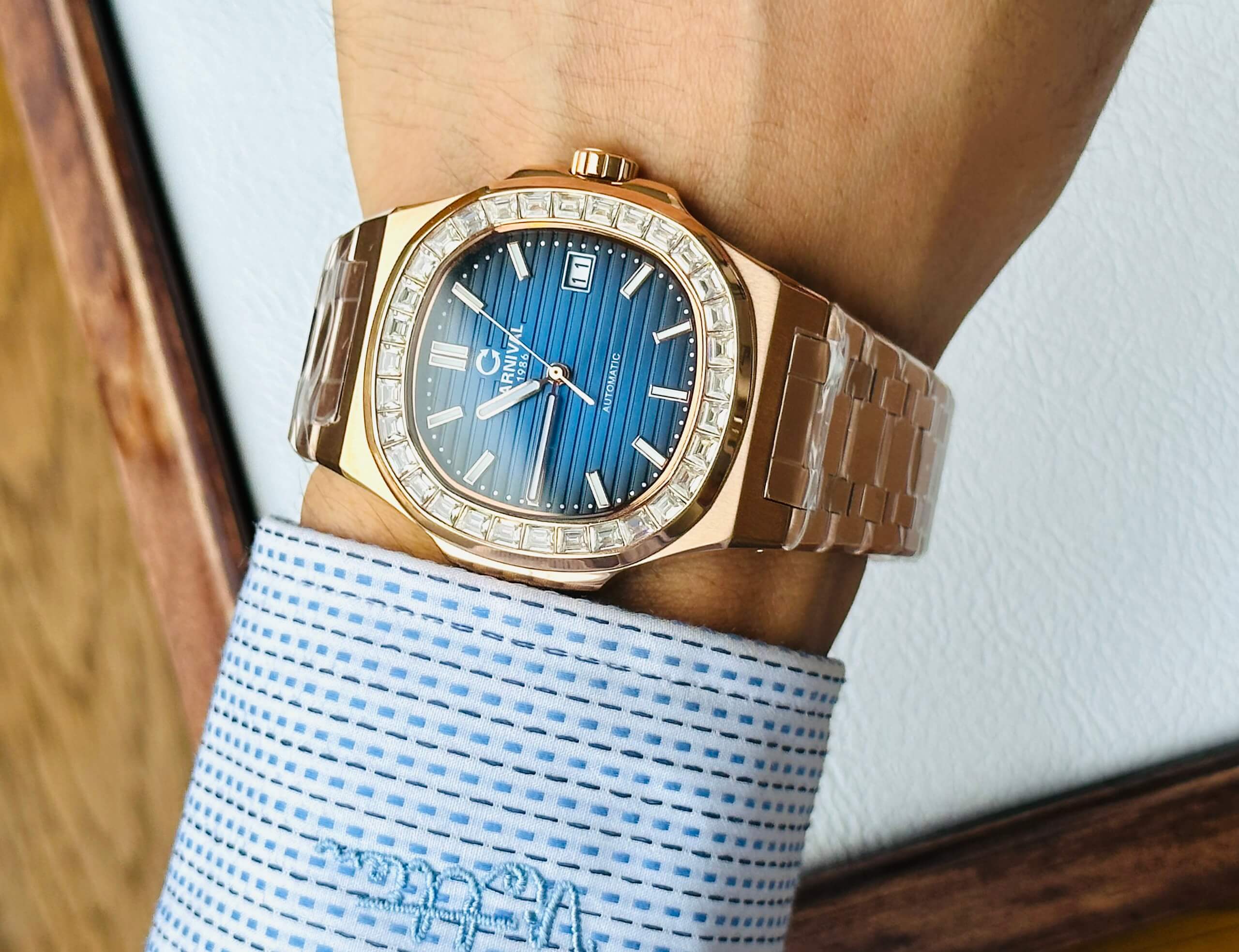 CARNIVAL 8108G-VH-X AUTOMATIC - KÍNH SAPPHIRE 8 carnival 8108g dây kim loại