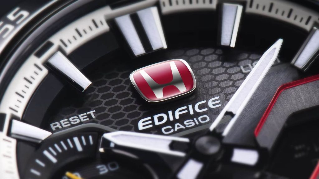 EDIFICE ECB-2200HTR-1A x HONDA TYPE R | PHIÊN BẢN GIỚI HẠN 13 edifice ecb-2200hrt-1a
