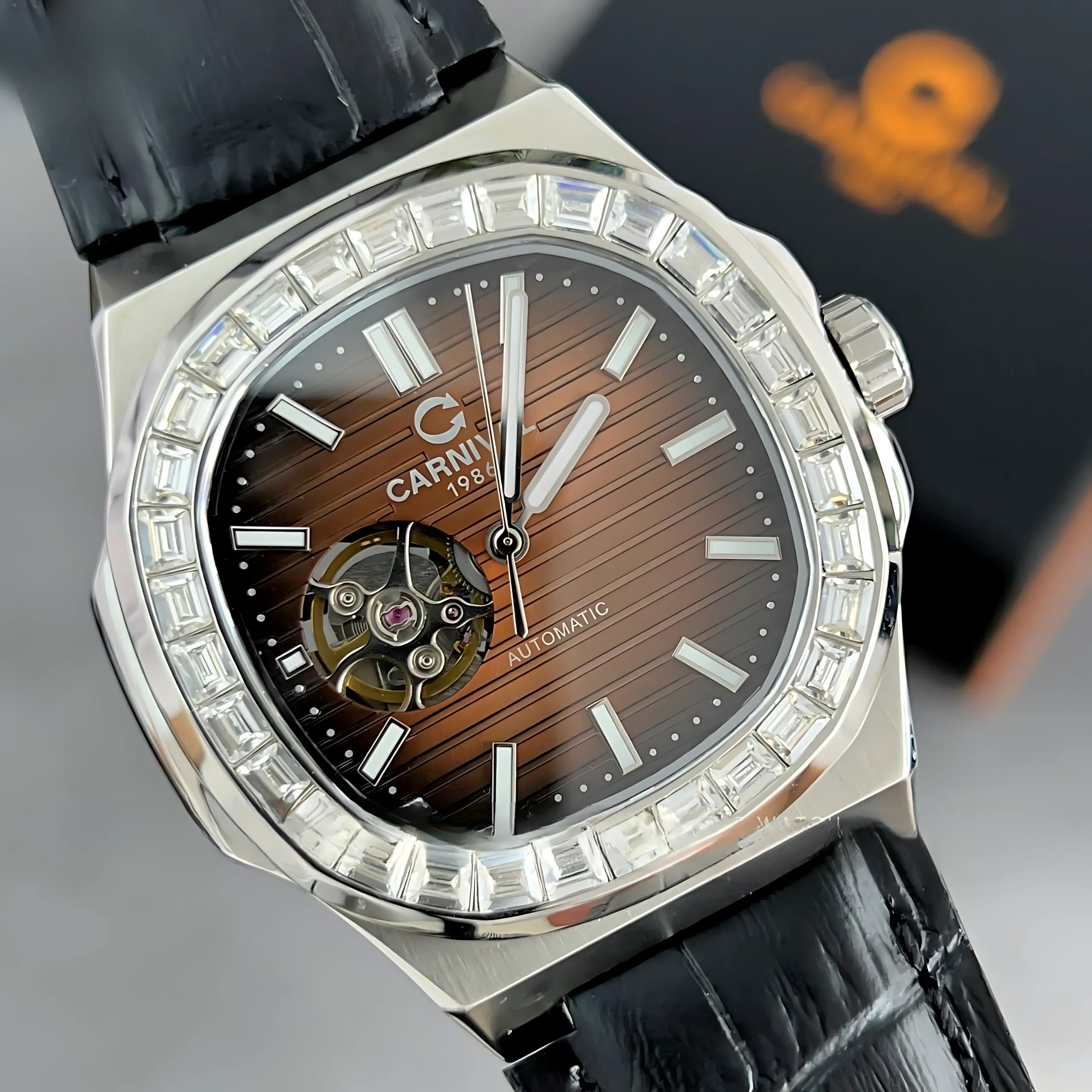 Carnival 8128G-VT-DD-N1 14 Mặt kính Sapphire đồng hồ nam Carnival 8128G-VT-DD-D