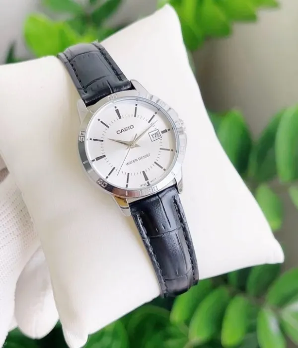 CASIO LTP-V004L-7A 3 Đồng hồ Casio LTP-V004L-7A