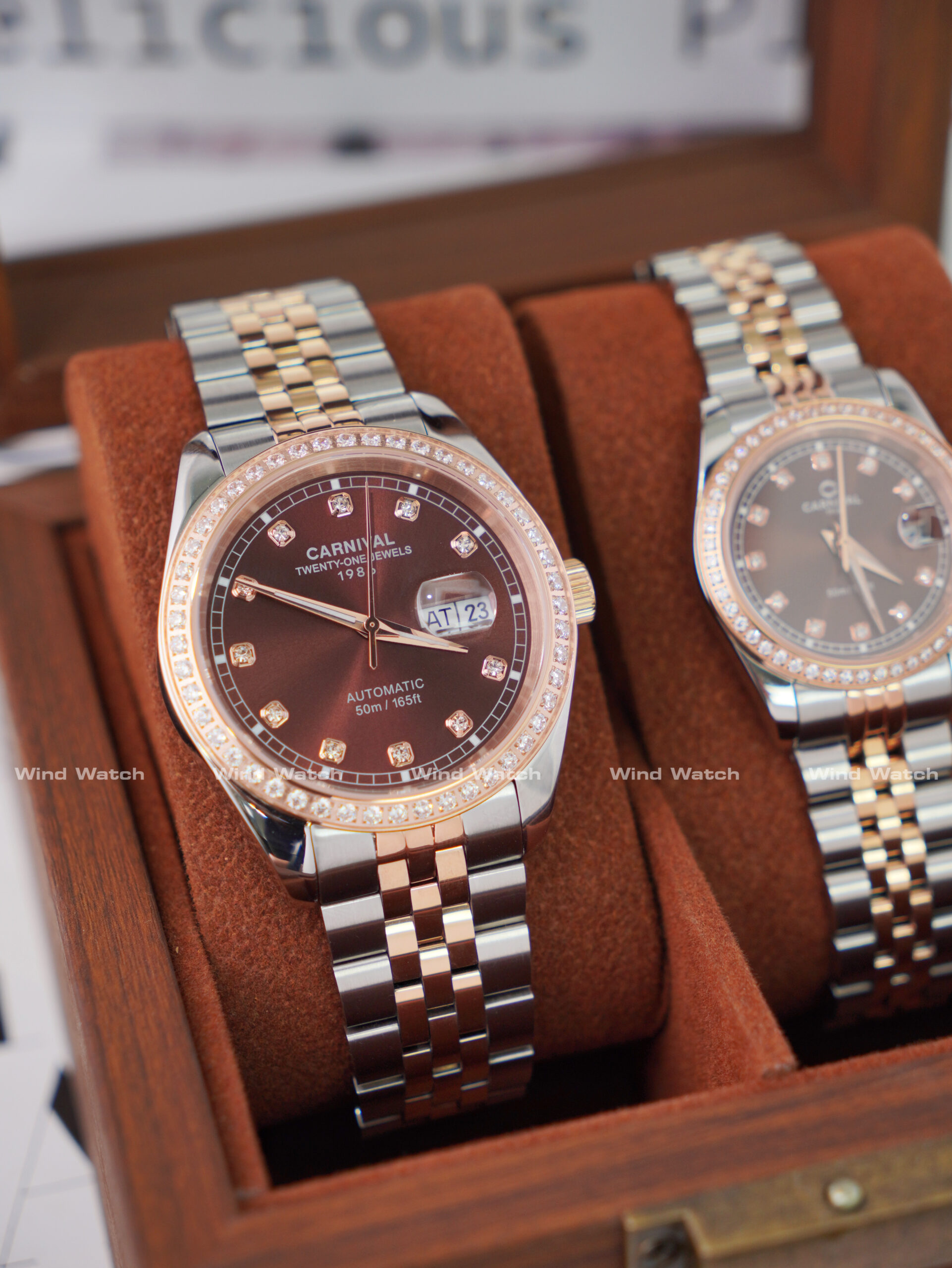 Đồng Hồ Đôi CARNIVAL 8131D2-CH-N (Viền Đá) 4 Đồng Hồ Đôi CARNIVAL 8131D2-CH-N (Viền Đá) - Ảnh 4